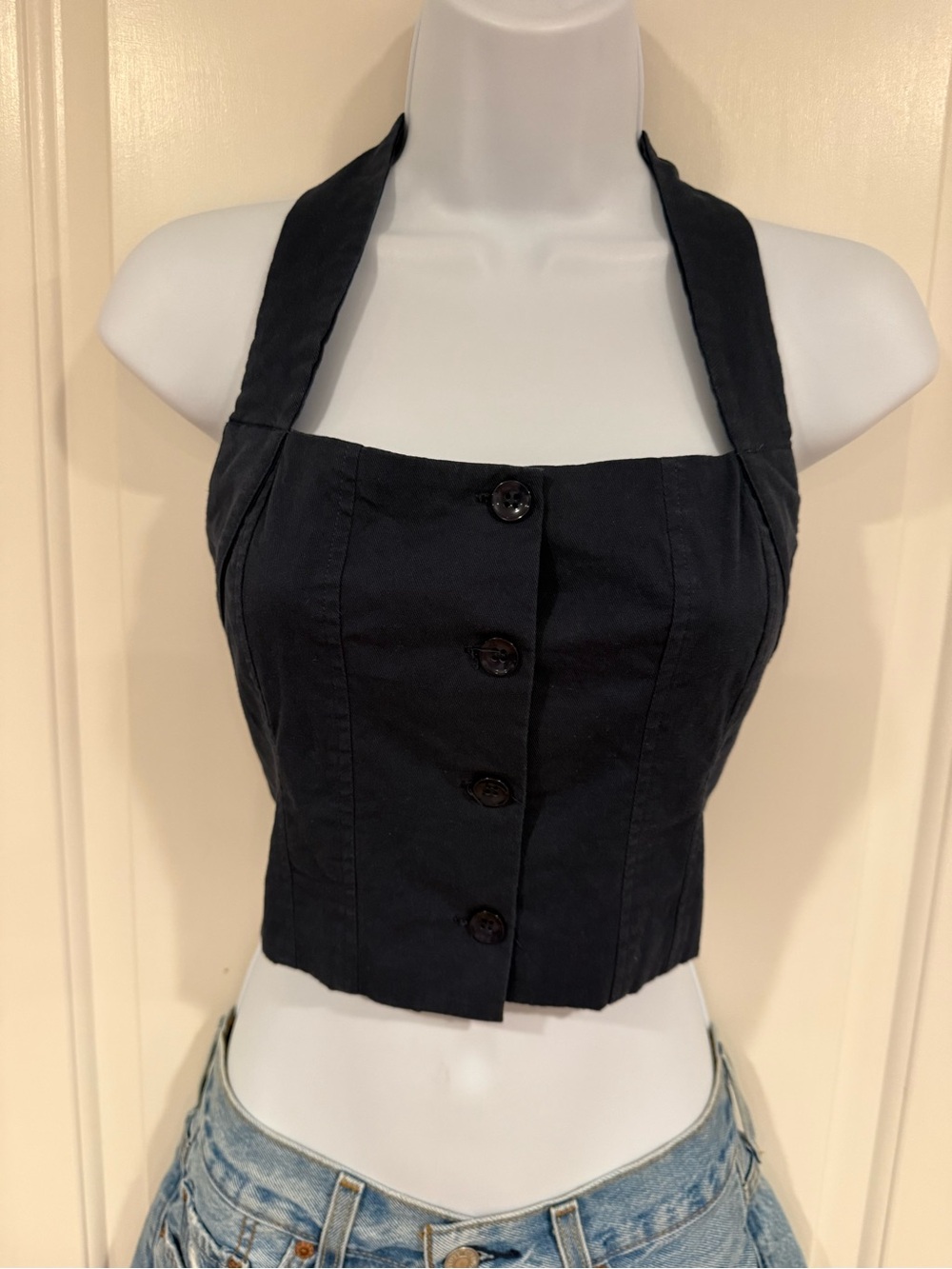 superdown Navy Halter Button-Front Crop Top - Picture 2 of 6